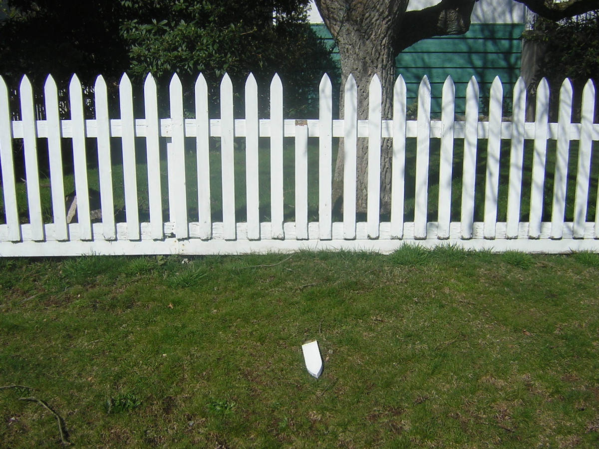 sunrise wood fence